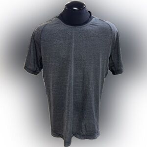Lululemon T Shirt